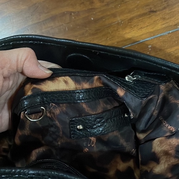 B Makowsky black leather slouch bag - Picture 11 of 16